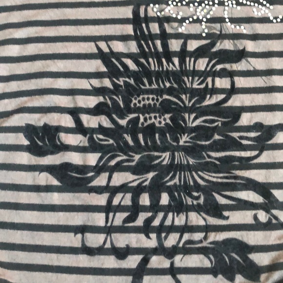 Striped Velvet Sequin Flower Shirt - Picture 3 of 4